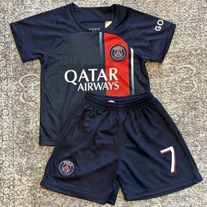 MBAPPE PARIS YOUTH JERSEY SIZE 30 Extra Large Youth Kit PSG Jersey Kit 2 Piece